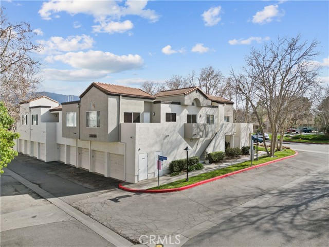 Detail Gallery Image 19 of 22 For 21358 Nandina Ln #204,  Newhall,  CA 91321 - 2 Beds | 2 Baths