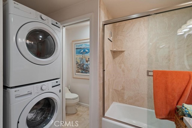 960 Neptune Avenue, Encinitas CA: https://media.crmls.org/medias/55bca8bf-7135-4858-b282-3d1be1e4afbf.jpg