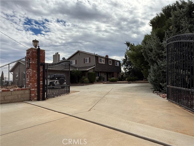 Detail Gallery Image 1 of 38 For 35870 Tierra Subida Ave, Palmdale,  CA 93551 - 4 Beds | 2/1 Baths