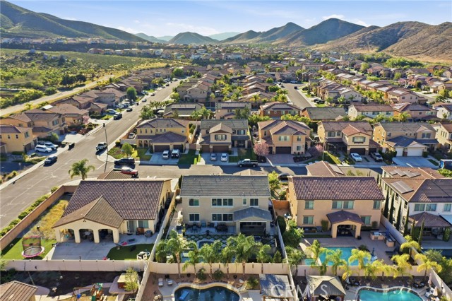 Detail Gallery Image 63 of 68 For 36745 Braken Way, Lake Elsinore,  CA 92532 - 5 Beds | 3 Baths