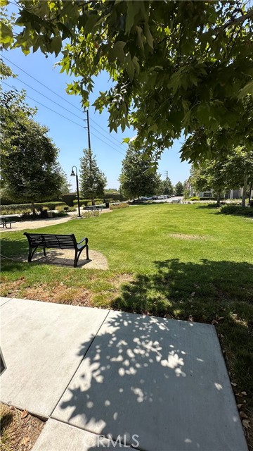 1060 Newberry Lane, Claremont CA: https://media.crmls.org/medias/55be5b08-fb14-408b-8f0c-f19d2468dd4f.jpg