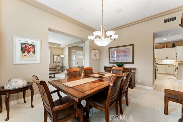 1522 Oakhill Court, Santa Ana CA: https://media.crmls.org/medias/55be8c5f-f638-4cbb-ace8-bc9b837fa1b1.jpg