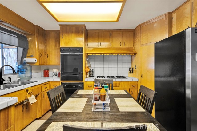 Detail Gallery Image 22 of 69 For 9037 5th Ave, Hesperia,  CA 92345 - 5 Beds | 4 Baths