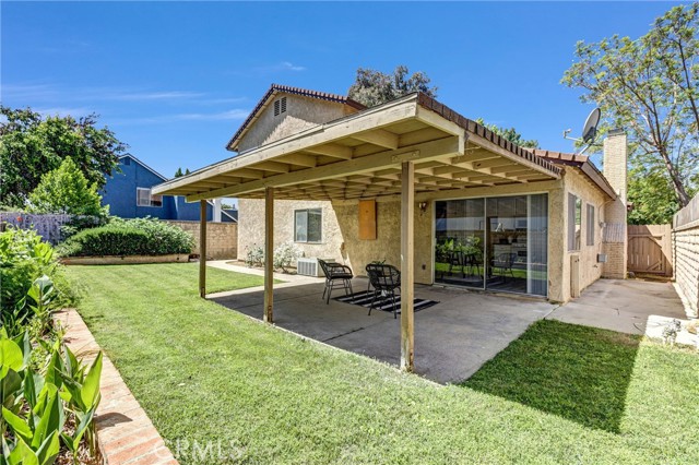 Detail Gallery Image 24 of 31 For 25402 via Jardin, Valencia,  CA 91355 - 4 Beds | 2 Baths