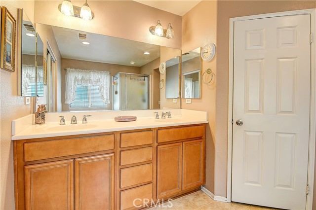 Detail Gallery Image 23 of 38 For 25960 Corte Antigua, Moreno Valley,  CA 92551 - 6 Beds | 3 Baths