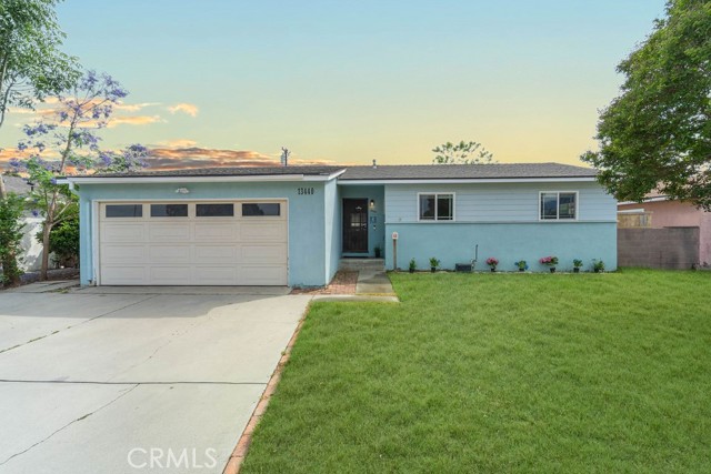 13440 Hutchcroft Street, La Puente CA: https://media.crmls.org/medias/55c20611-701d-40c6-88a4-ff9d9c3ff949.jpg