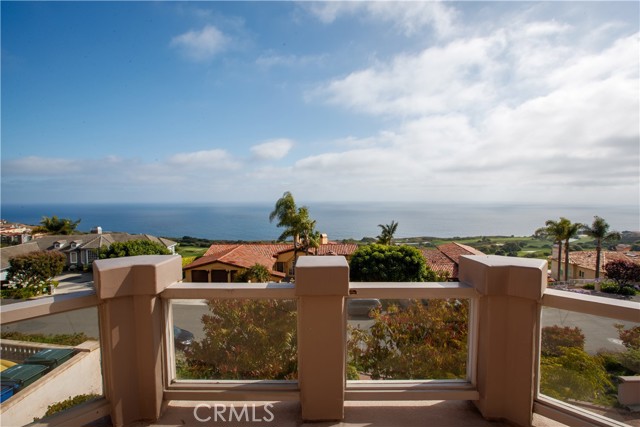 3355 Palo Vista Drive, Rancho Palos Verdes CA: https://media.crmls.org/medias/55c21b63-145a-4722-a4a8-111495a67b87.jpg