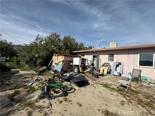 Detail Gallery Image 13 of 17 For 13841 Carson, Trona,  CA 93562 - 2 Beds | 1 Baths