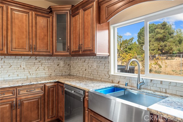 Detail Gallery Image 13 of 70 For 35750 Brookwood Ct, Yucaipa,  CA 92399 - 5 Beds | 4/1 Baths