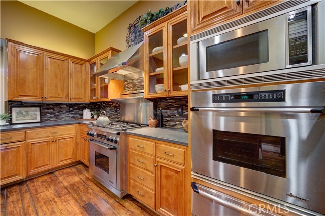 Detail Gallery Image 11 of 41 For 806 Vista Cerro Drive, Paso Robles,  CA 93446 - 4 Beds | 3/1 Baths