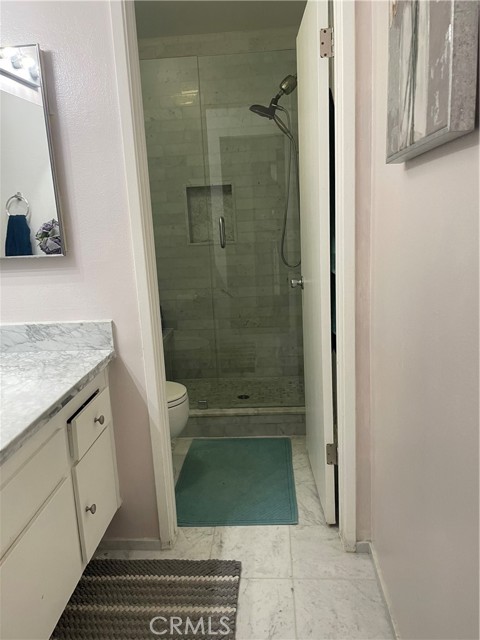 Detail Gallery Image 11 of 18 For 24431 Trevino Dr #V10,  Valencia,  CA 91355 - 3 Beds | 2 Baths