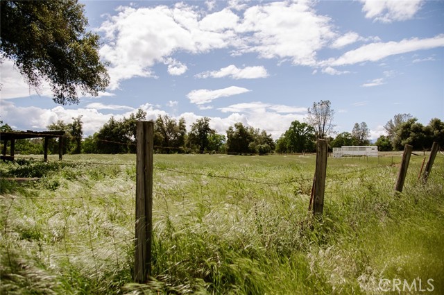 Detail Gallery Image 3 of 16 For 15015 State Highway 36, Red Bluff,  CA 96080 - 5 Beds | 3 Baths