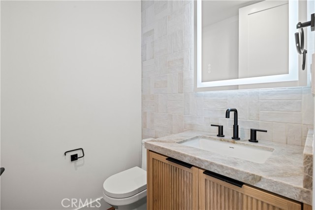 2111 Clark, Redondo Beach, California 90278, 4 Bedrooms Bedrooms, ,5 BathroomsBathrooms,Residential,For Sale,Clark,SB26059150