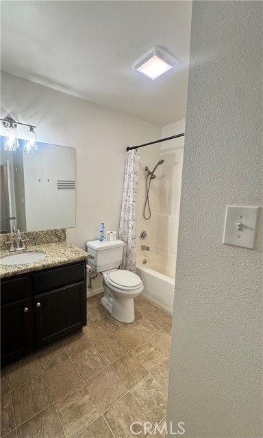Detail Gallery Image 7 of 8 For 2255 Cahuilla St #140,  Colton,  CA 92324 - 2 Beds | 1/1 Baths