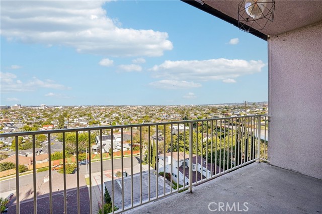 1108 Camino Real, Redondo Beach, California 90277, 3 Bedrooms Bedrooms, ,1 BathroomBathrooms,Residential,For Sale,Camino Real,SB26060949