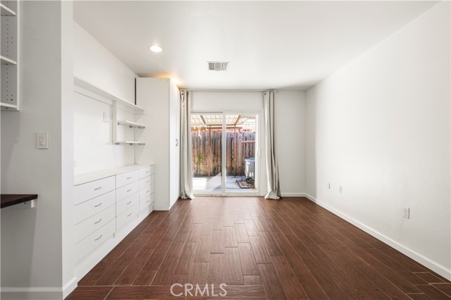 Detail Gallery Image 21 of 42 For 26824 Circle of the Oaks, Newhall,  CA 91321 - 2 Beds | 2 Baths