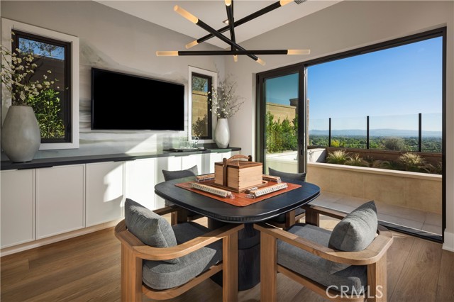 Image 16 of 20 For 560 Peninsula