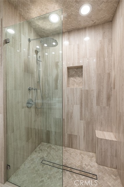 Detail Gallery Image 16 of 37 For 2410 Voorhees Ave #3,  Redondo Beach,  CA 90278 - 2 Beds | 2/1 Baths