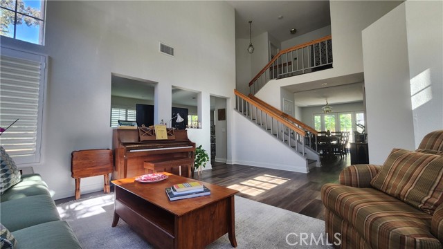 9244 Whitting Way, Riverside CA: https://media.crmls.org/medias/55c723c2-4efa-4ffe-9143-f0a3a8064c1a.jpg
