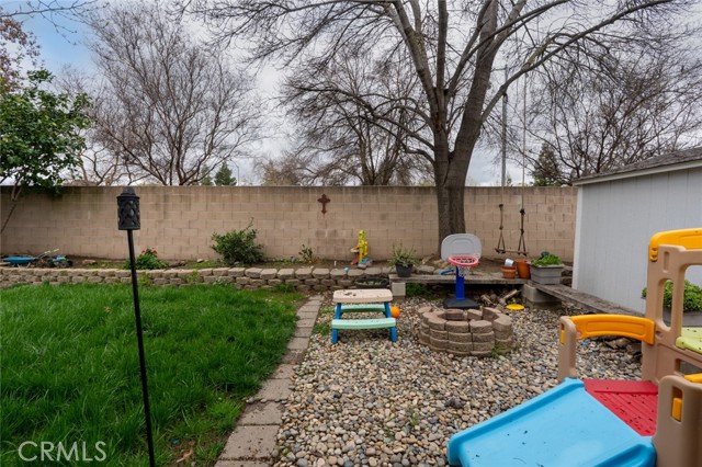 Detail Gallery Image 38 of 47 For 2200 Hanson Ave, Clovis,  CA 93611 - 3 Beds | 2 Baths