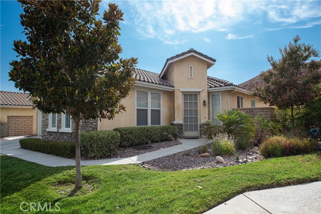 Detail Gallery Image 2 of 49 For 29225 High Ridge Cir, Menifee,  CA 92584 - 3 Beds | 2 Baths