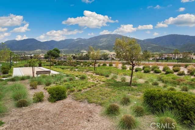 3557 W Seco Drive, San Bernardino CA: https://media.crmls.org/medias/55c8468a-9a1f-4529-9536-ea7b2e923f87.jpg