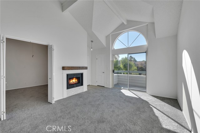 Detail Gallery Image 3 of 30 For 26746 Claudette St #462,  Canyon Country,  CA 91351 - 2 Beds | 2 Baths