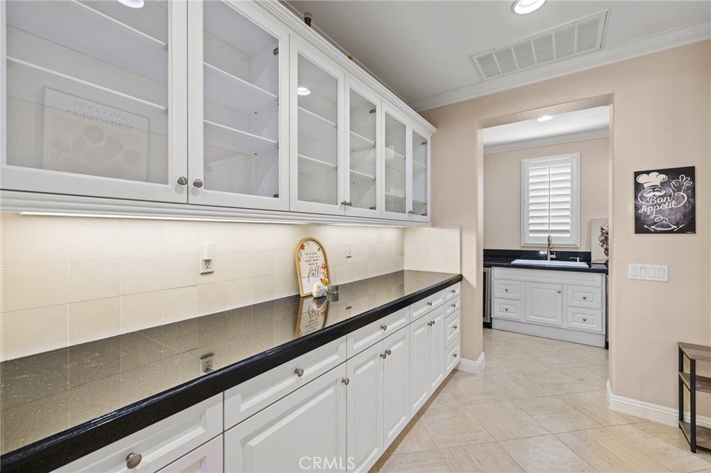 MLS #OC25183394 img 14