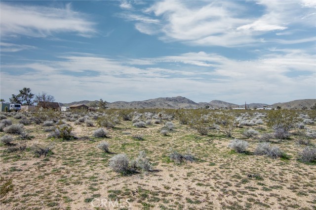 Detail Gallery Image 16 of 18 For 55875 Desideria Dr, Landers,  CA 92285 - – Beds | – Baths