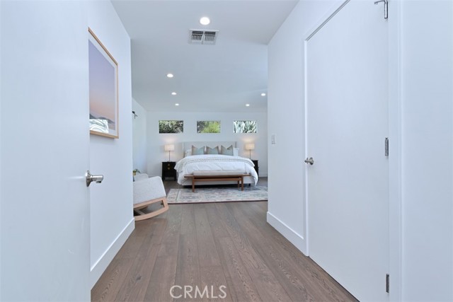 Detail Gallery Image 34 of 59 For 3551 Royal Woods Dr, Sherman Oaks,  CA 91403 - 4 Beds | 4/1 Baths