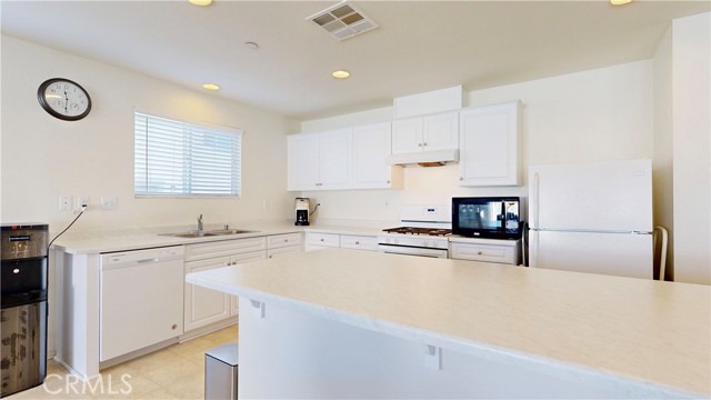 Detail Gallery Image 11 of 75 For 14458 Sweetgrass Pl, Victorville,  CA 92394 - 3 Beds | 2 Baths