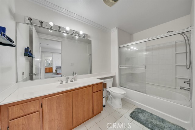 625 S Berendo Street, Los Angeles CA: https://media.crmls.org/medias/55cb6b7c-5166-4616-b0a8-be2279ede602.jpg