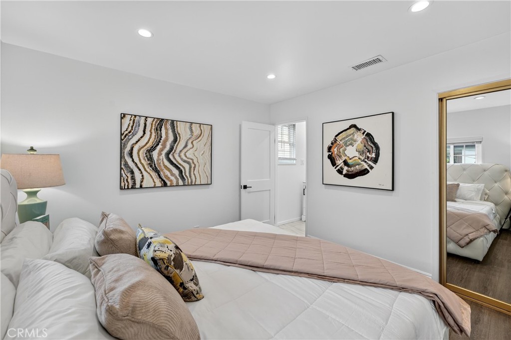 MLS #DW25222362 image #25