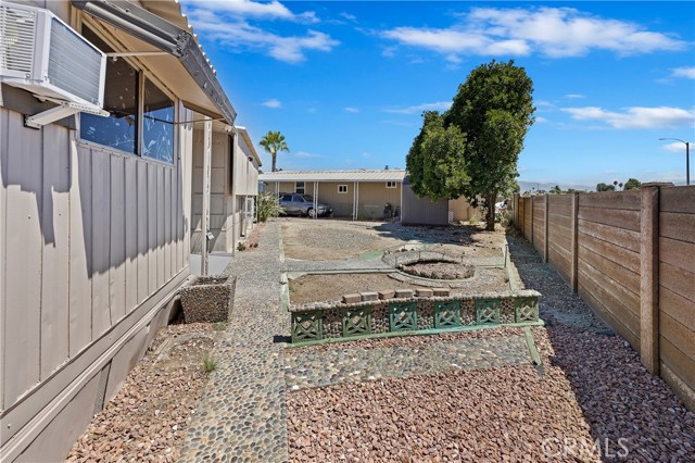 Detail Gallery Image 8 of 21 For 260 N Lyon Ave #6,  Hemet,  CA 92543 - 2 Beds | 1 Baths