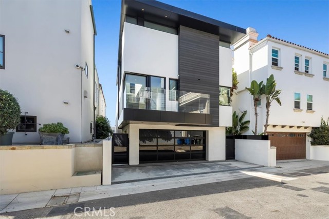 Detail Gallery Image 57 of 75 For 2240 Hermosa Ave, Hermosa Beach,  CA 90254 - 4 Beds | 6 Baths