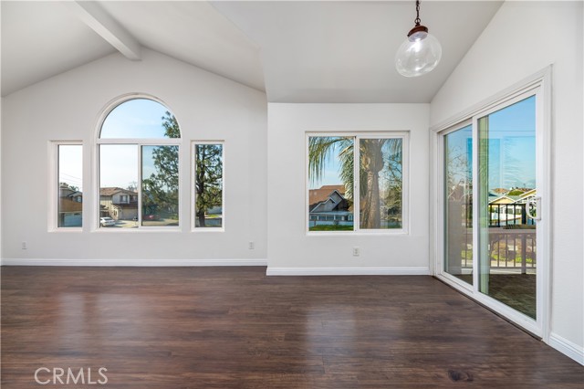 Detail Gallery Image 4 of 32 For 2712 S Montego #B,  Ontario,  CA 91761 - 2 Beds | 2 Baths