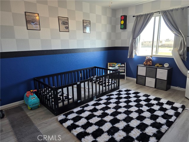 Detail Gallery Image 25 of 33 For 3330 Garnet, Rosamond,  CA 93560 - 5 Beds | 3 Baths