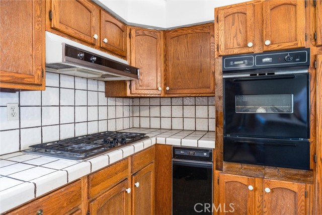 4111 Grant Trail, Frazier Park CA: https://media.crmls.org/medias/55cfedb0-ef04-477e-9d69-2081589222a2.jpg
