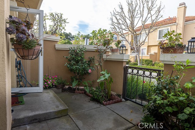 Image 19 of 26 For 6 Ovation Lane