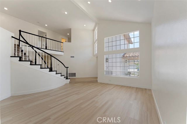 13381 Presidio Place, Tustin CA: https://media.crmls.org/medias/55d0388f-9afb-4703-95d5-595361159e4b.jpg
