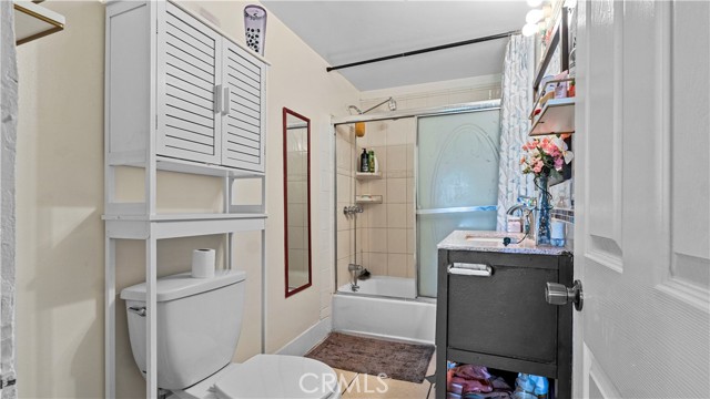 1178 Buelah Avenue, Los Angeles CA: https://media.crmls.org/medias/55d32226-97ba-4b27-a7ea-b3a75b5b674d.jpg