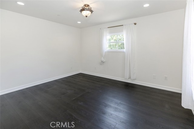 Detail Gallery Image 18 of 23 For 624 Hawthorne St a,  Glendale,  CA 91204 - 2 Beds | 2 Baths