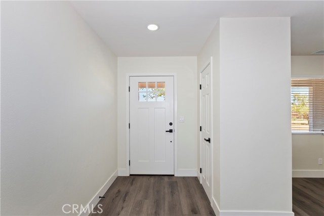 Detail Gallery Image 6 of 29 For 15615 Erie Rd, Apple Valley,  CA 92307 - 4 Beds | 2 Baths