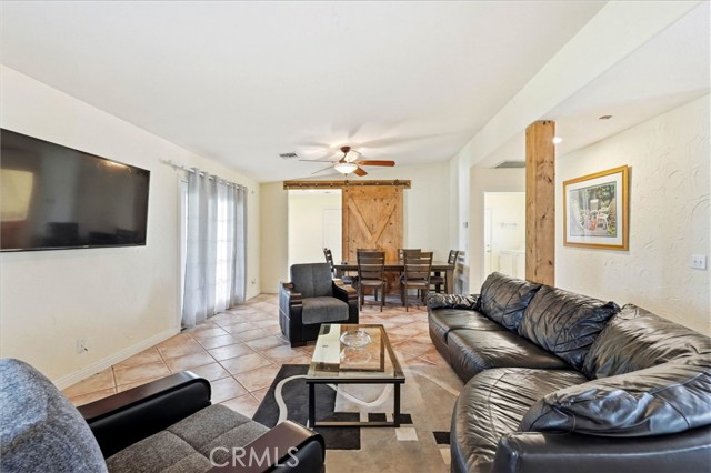 Detail Gallery Image 6 of 42 For 7321 Birch Ave, Rosamond,  CA 93560 - 4 Beds | 3 Baths