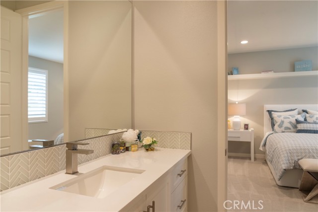 Detail Gallery Image 18 of 31 For 6509 Canyon Oaks Drive, Simi Valley,  CA 93063 - 5 Beds | 5/1 Baths