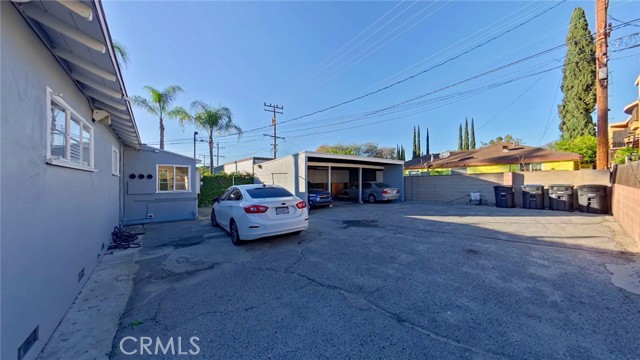 711 W Wilson, Glendale CA: https://media.crmls.org/medias/55d4a446-3678-4ef7-acbf-b8bb67b82542.jpg