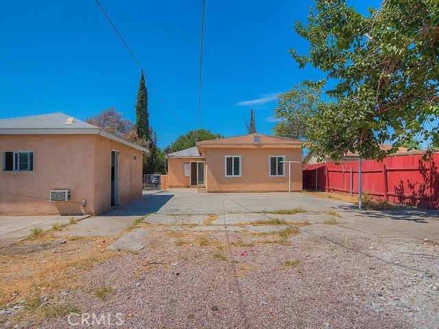 8536 Cayuga Avenue photo 4