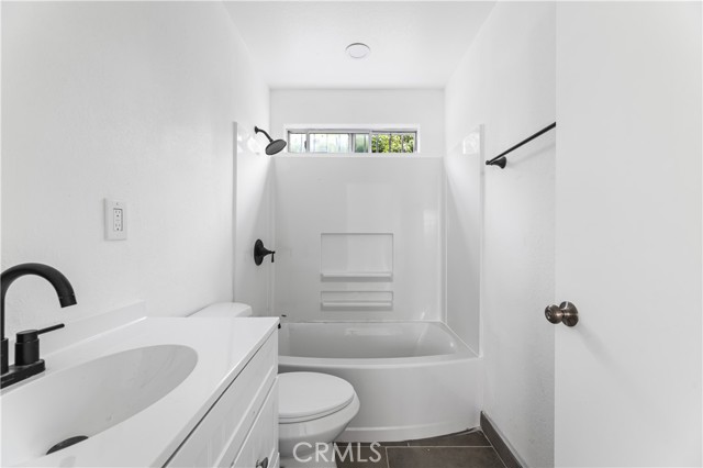 Detail Gallery Image 24 of 36 For 10962 Willowbrook Ave, Los Angeles,  CA 90059 - 3 Beds | 2 Baths