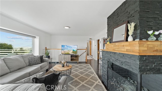 12032 S Circle Drive, Whittier CA: https://media.crmls.org/medias/55d7acfd-fd3c-44c4-b39a-85bd7b40cc11.jpg