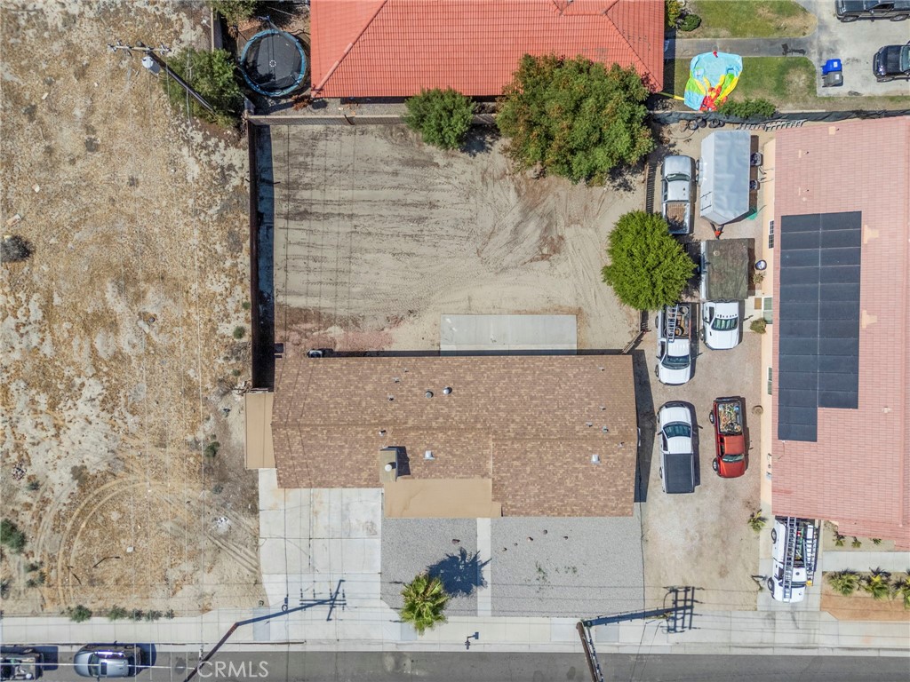 https://media.crmls.org/medias/55d7debf-4689-4cd3-884a-cd4887b670ce.jpg?preset=X-Large